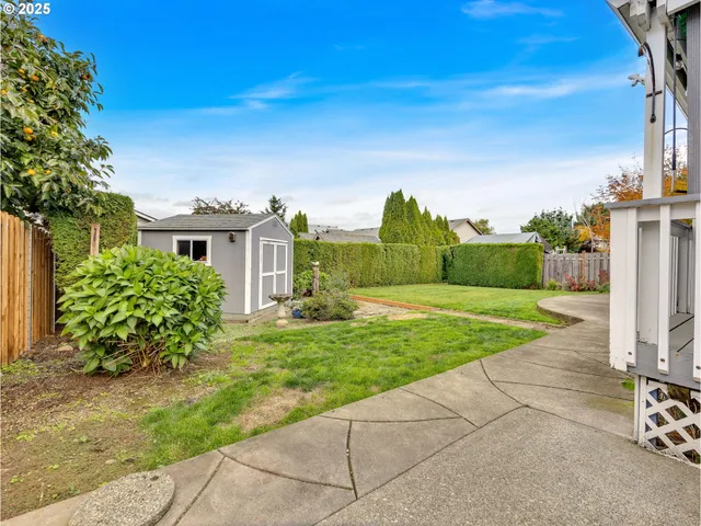 $549,500 | 1953 Southwest Northstar Way, Troutdale, OR 97060