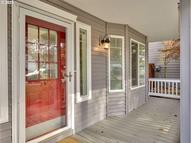 $549,500 | 1953 Southwest Northstar Way, Troutdale, OR 97060