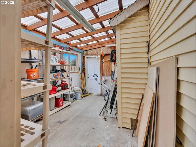 $549,500 | 1953 Southwest Northstar Way, Troutdale, OR 97060