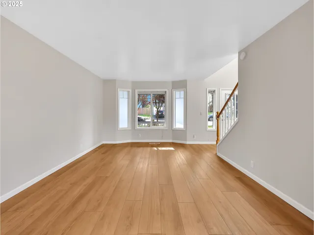 $549,500 | 1953 Southwest Northstar Way, Troutdale, OR 97060