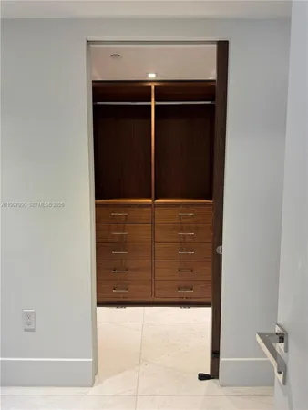 $12,500 | 17121 Collins Avenue, Unit 4306, Sunny Isles Beach, FL 33160