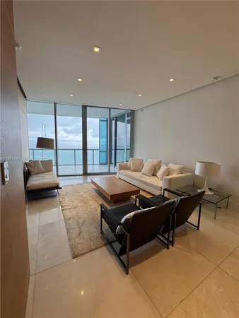$12,500 | 17121 Collins Avenue, Unit 4306, Sunny Isles Beach, FL 33160