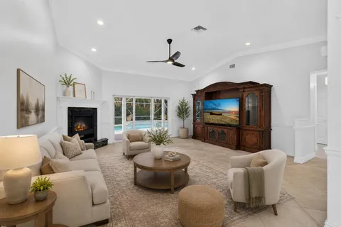 $1,200,000 | 15678 95th Avenue North, Jupiter, FL 33478