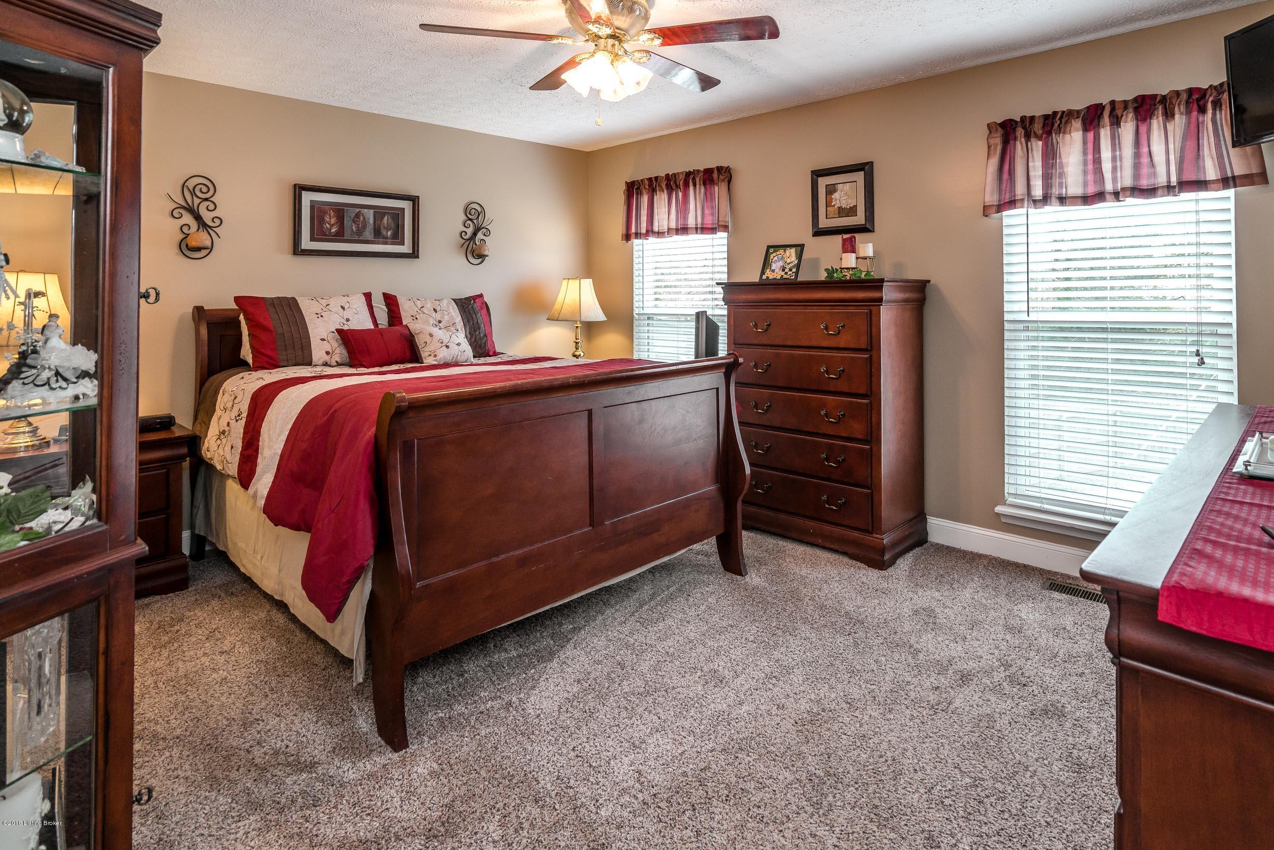7914 Rochelle Road Louisville, KY 40228 - Photo 22 of 52 20a