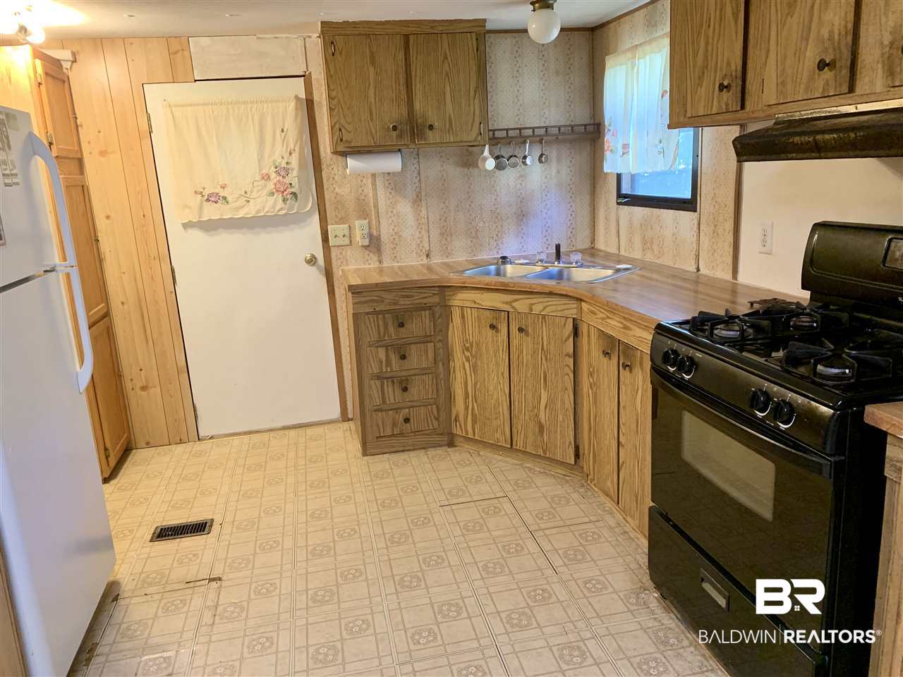 22480 County Road 48 Robertsdale, AL 36567 - Photo 10 of 30 Kitchen