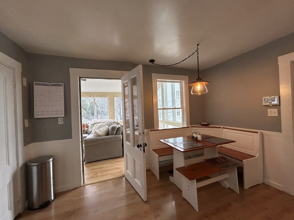 32 Parker Street, Unit 1 Lexington, MA 02421 - Photo 7 of 20 a room with furniture and window