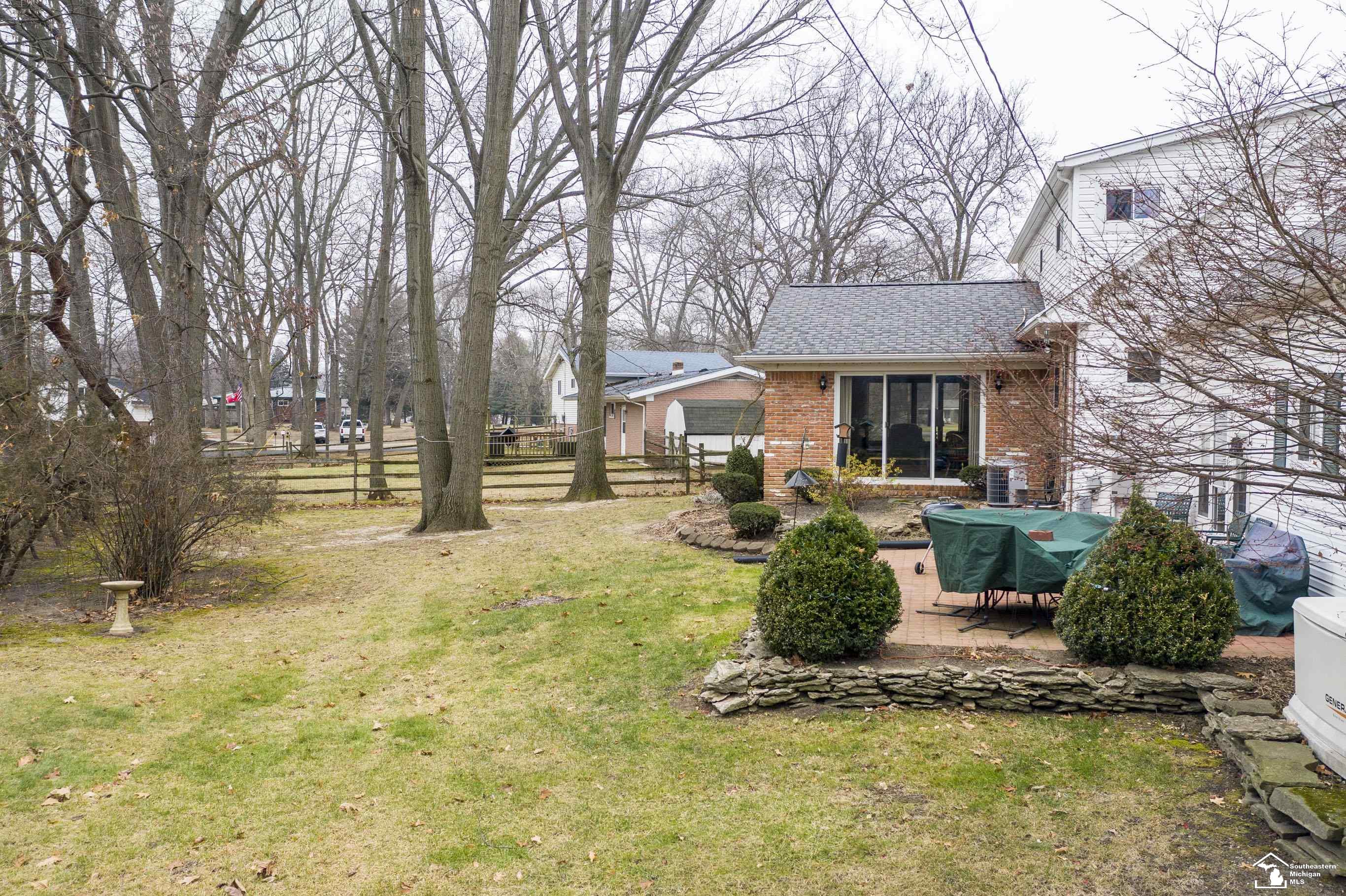 2211 Smith Road Temperance, MI 48182 - Photo 3 of 50
