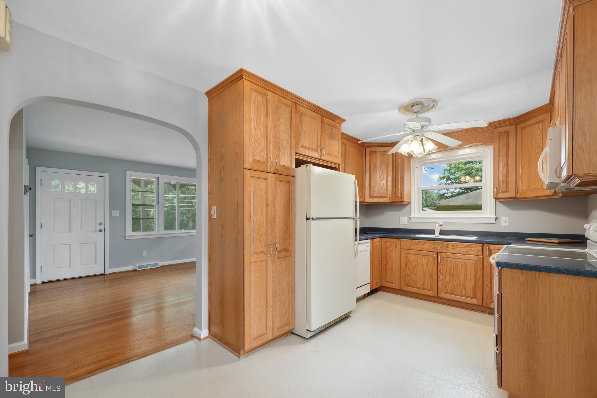 33 Pendleton Road Fredericksburg, VA 22405 - Photo 9 of 45 Lots of cabinets