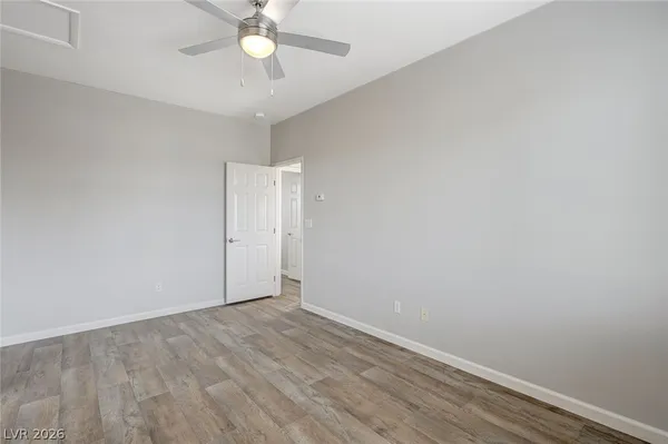 $1,927 | 220 Shy Dandelion Street, Las Vegas, NV 89106