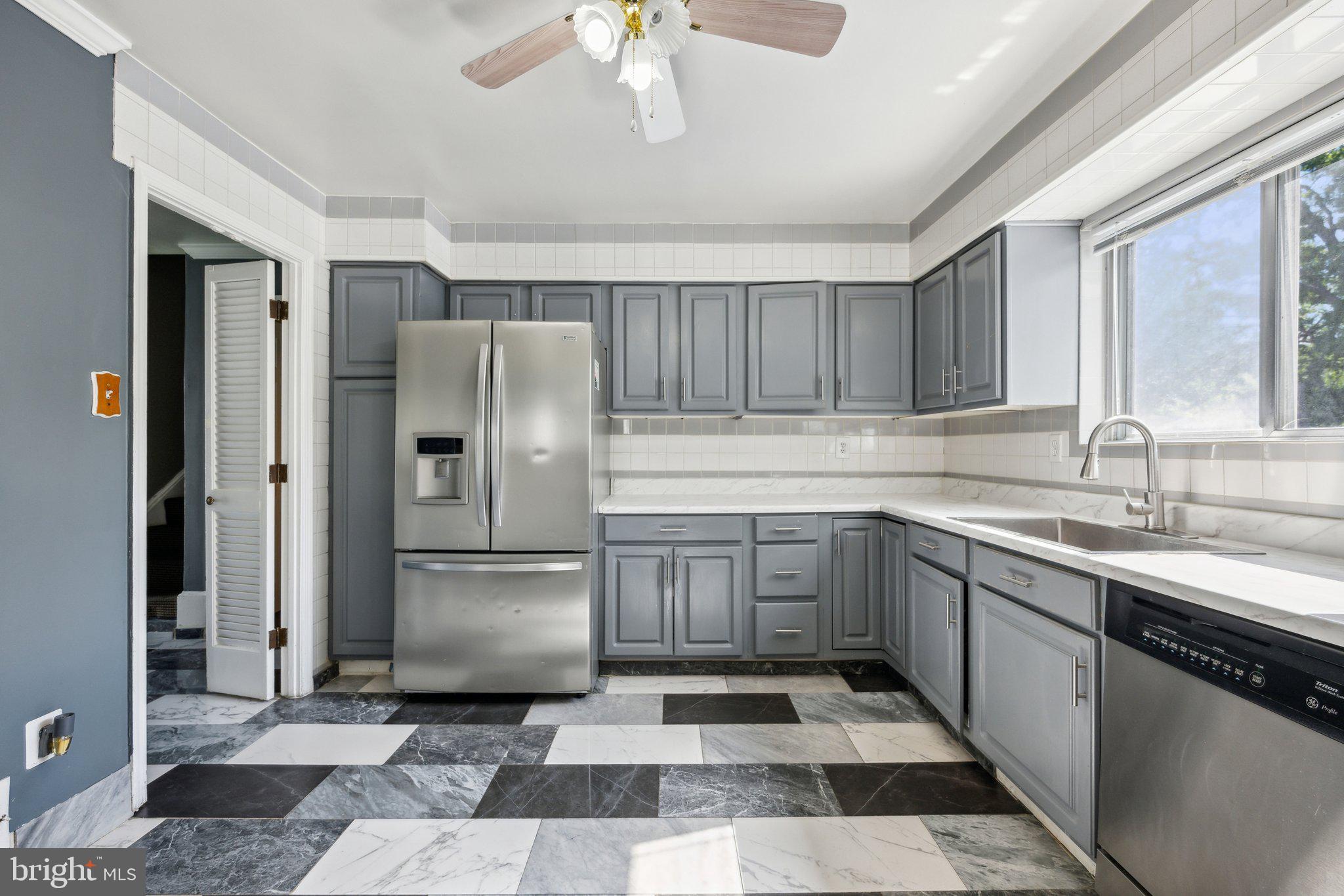 11909 Orvis Way Laurel, MD 20708 - Photo 8 of 29 Gallery Image 8
