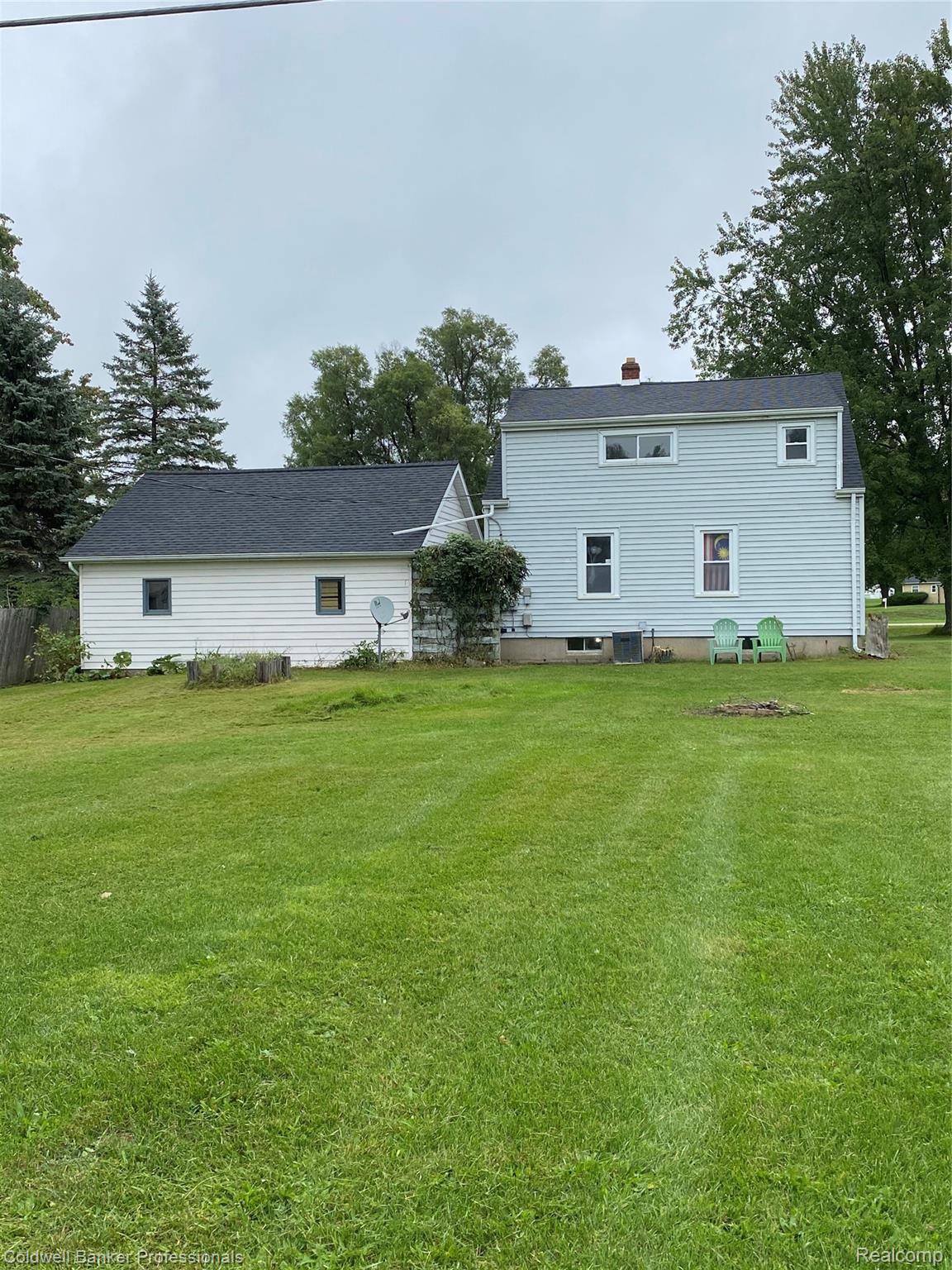 1757 Mayfield Road Lapeer, MI 48446 - Photo 4 of 19 79B084FF-354A-41D9-9B9D-B7939171D2D1.jpeg
