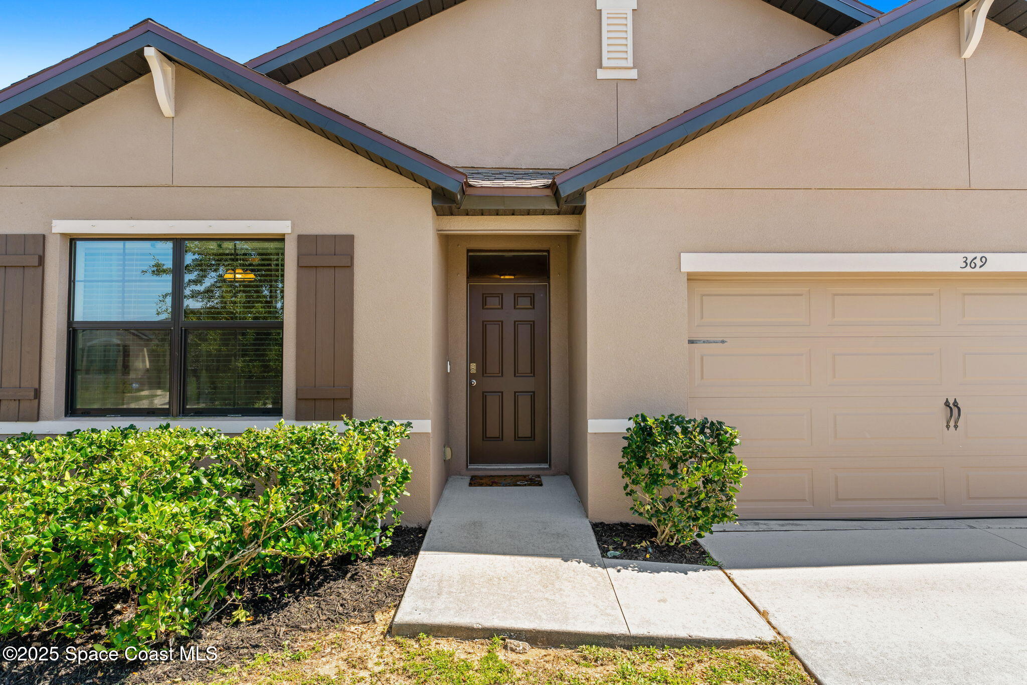 369 Coyote Drive Cocoa, FL 32927 - Photo 3 of 32 Welcome home!