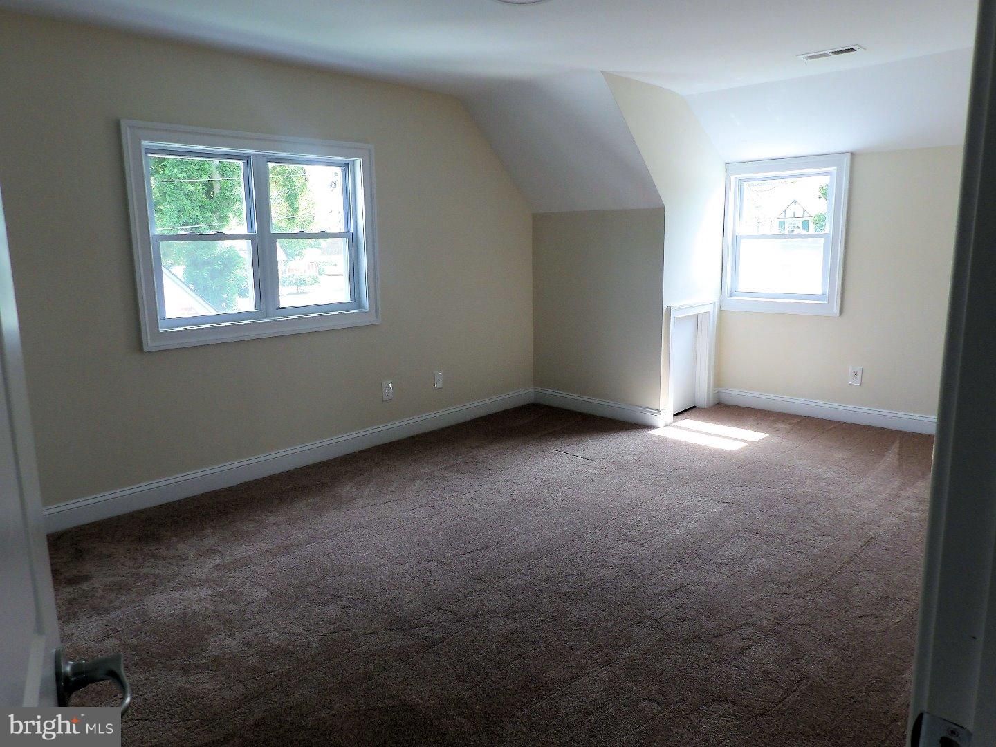 2743 Springhill Road Secane, PA 19018 - Photo 15 of 22 Gallery Image 15