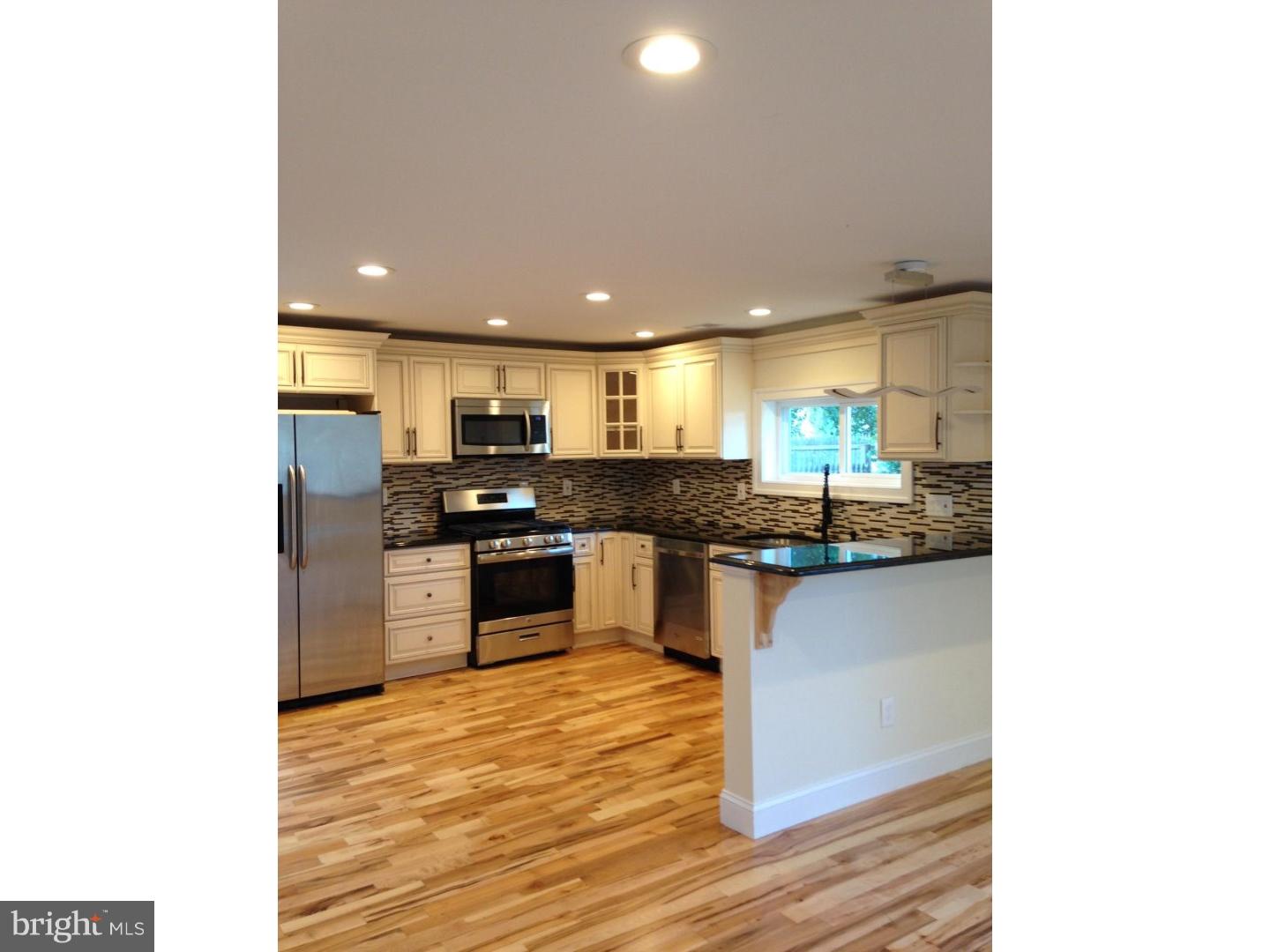 2743 Springhill Road Secane, PA 19018 - Photo 5 of 22 Gallery Image 5