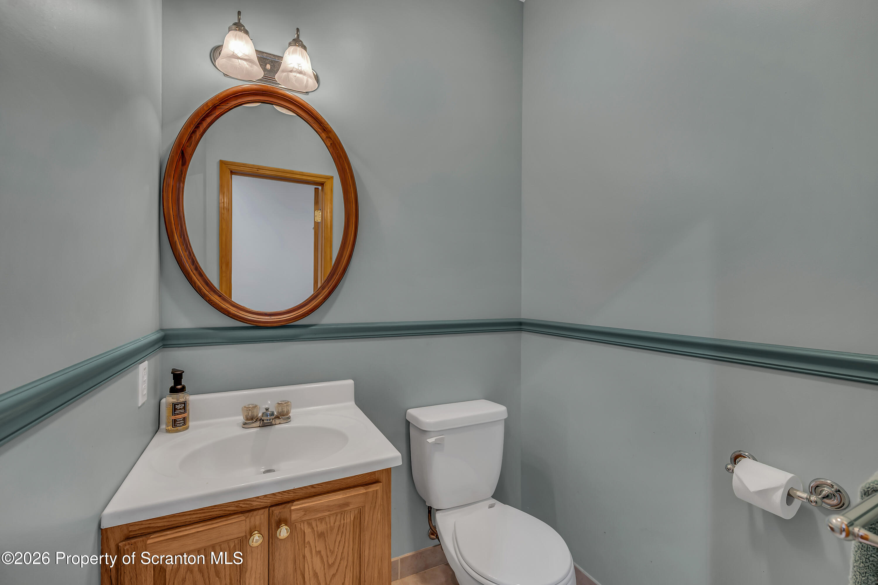 117 Hilltop Road Waverly, PA 18471 - Photo 28 of 57 1st FL half bath