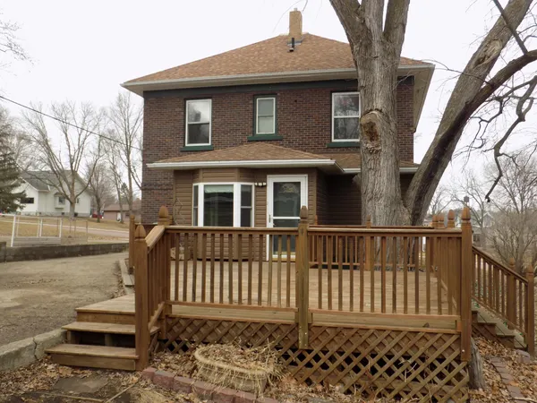 $194,000 | 1009 South Street, Jackson, MN 56143