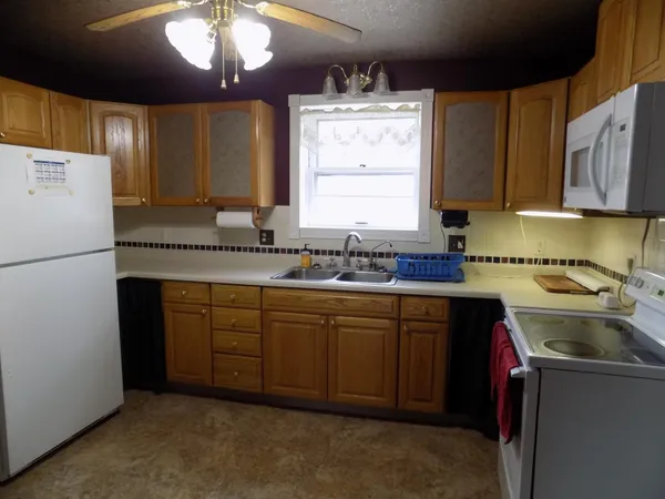 $194,000 | 1009 South Street, Jackson, MN 56143