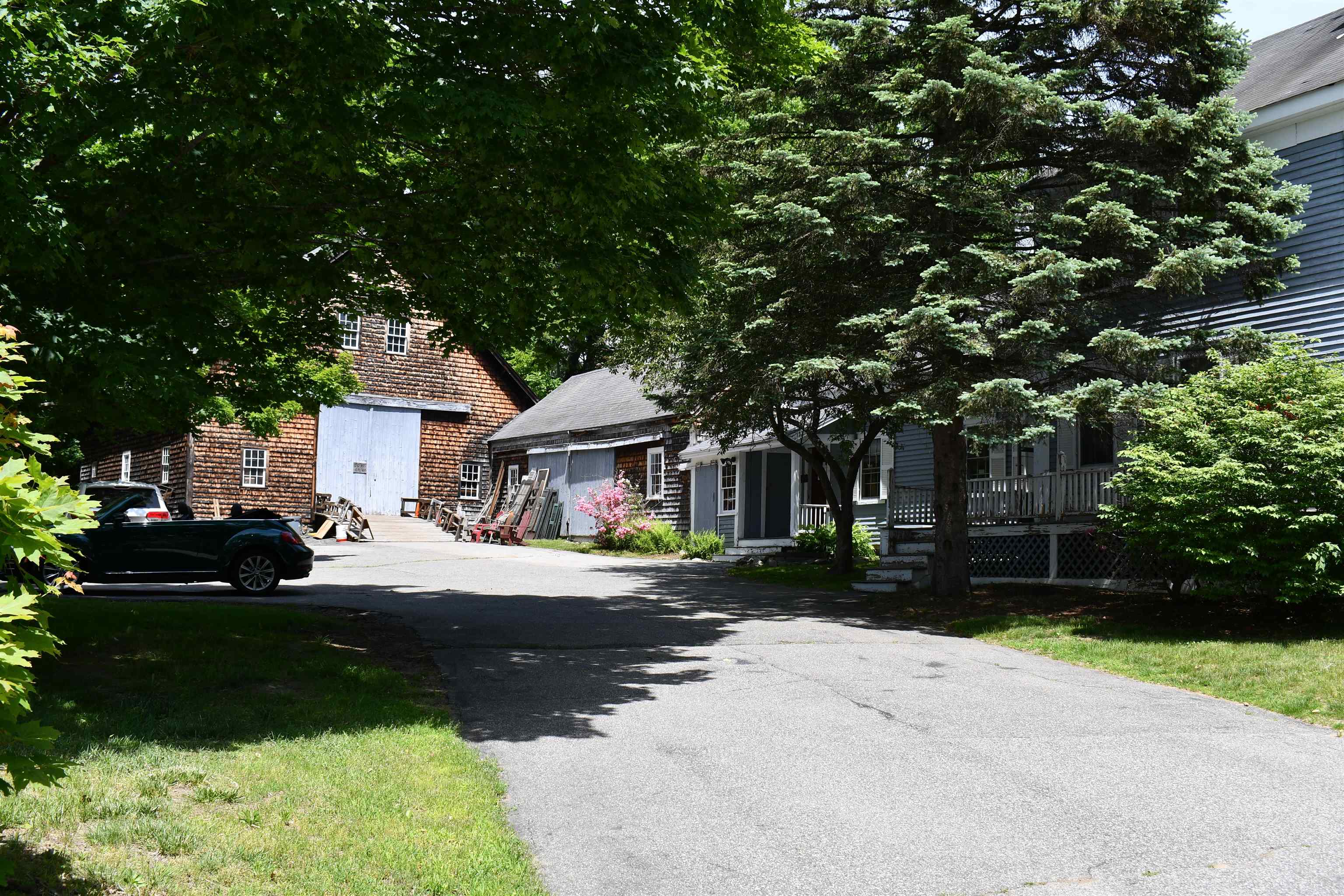50 Hampton Road Exeter, NH 03833 - Photo 3 of 38