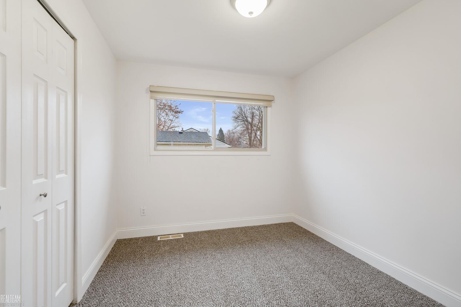 4916 Rioview Drive Clarkston, MI 48346 - Photo 15 of 27