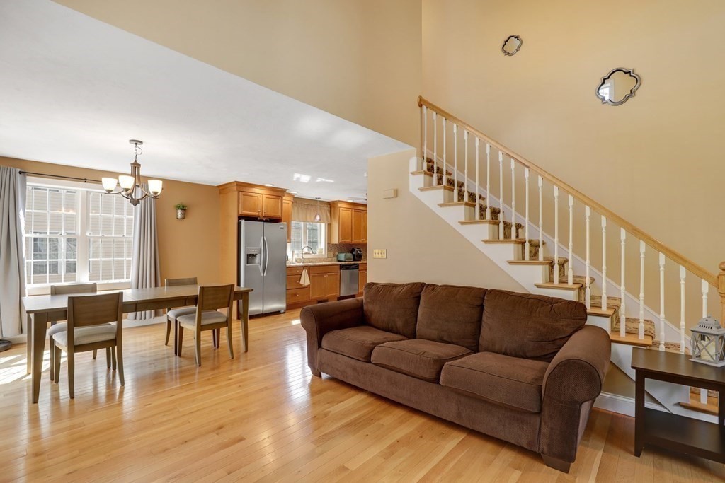54 Holt Road Holden, MA 01520 - Photo 8 of 27 Gallery Image 8