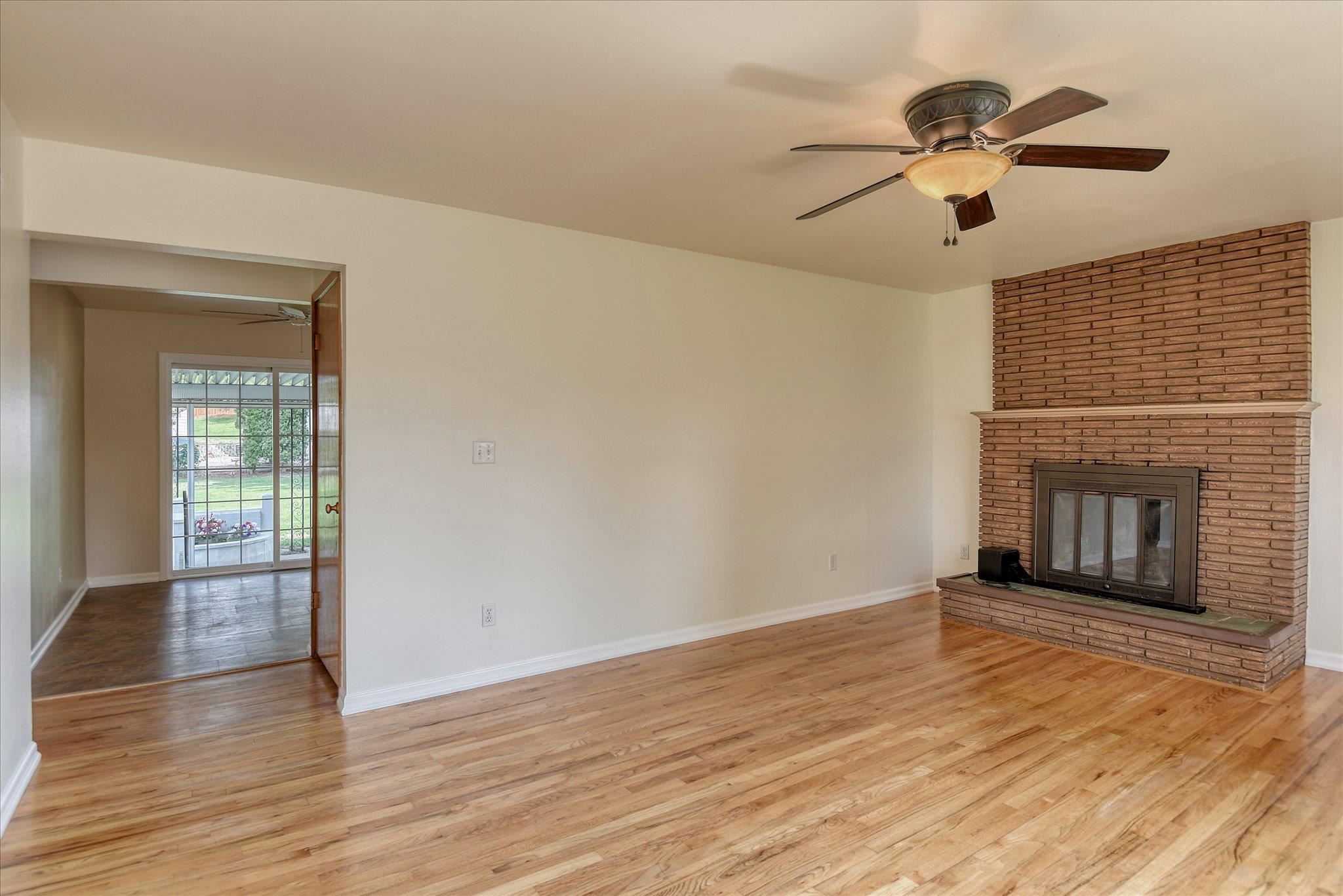 4518 North Progress Road Spokane Valley, WA 99216 - Photo 5 of 44 Gallery Image 5