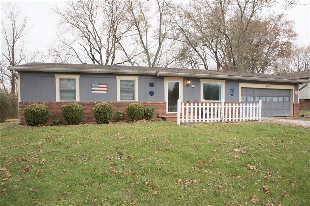 7426 Harcourt Road Indianapolis, IN 46260 - Photo 2 of 30 Gallery Image 2