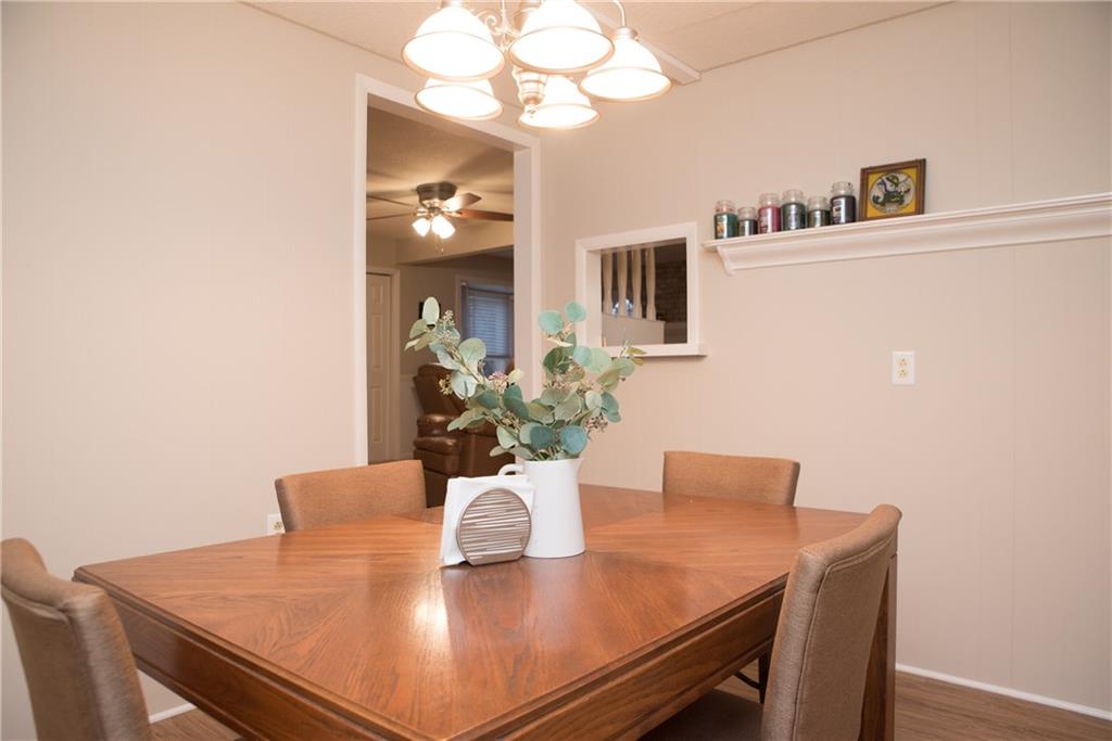 7426 Harcourt Road Indianapolis, IN 46260 - Photo 12 of 30 Gallery Image 12