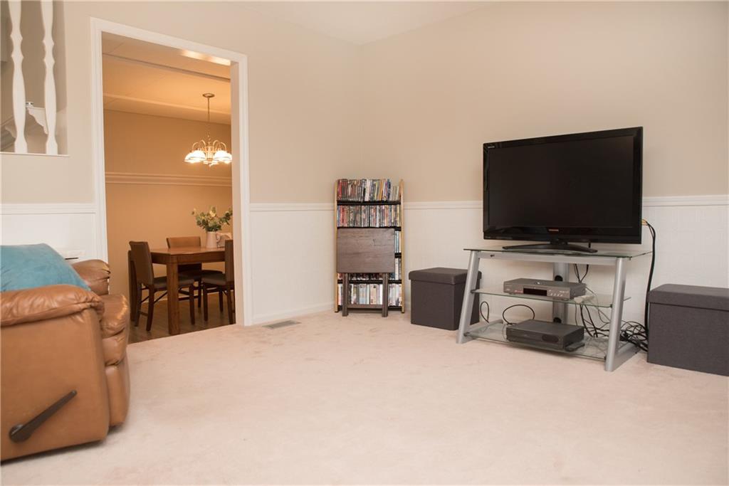 7426 Harcourt Road Indianapolis, IN 46260 - Photo 6 of 30 Gallery Image 6