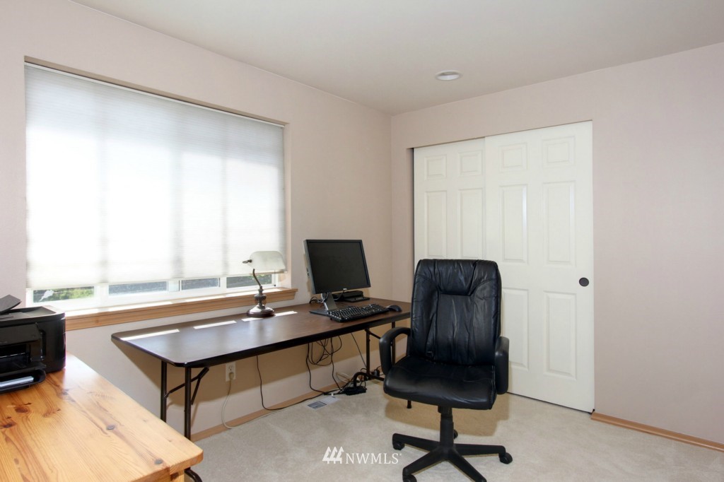 12312 165th Street Northeast Bothell, WA 98011 - Photo 13 of 15 Gallery Image 13
