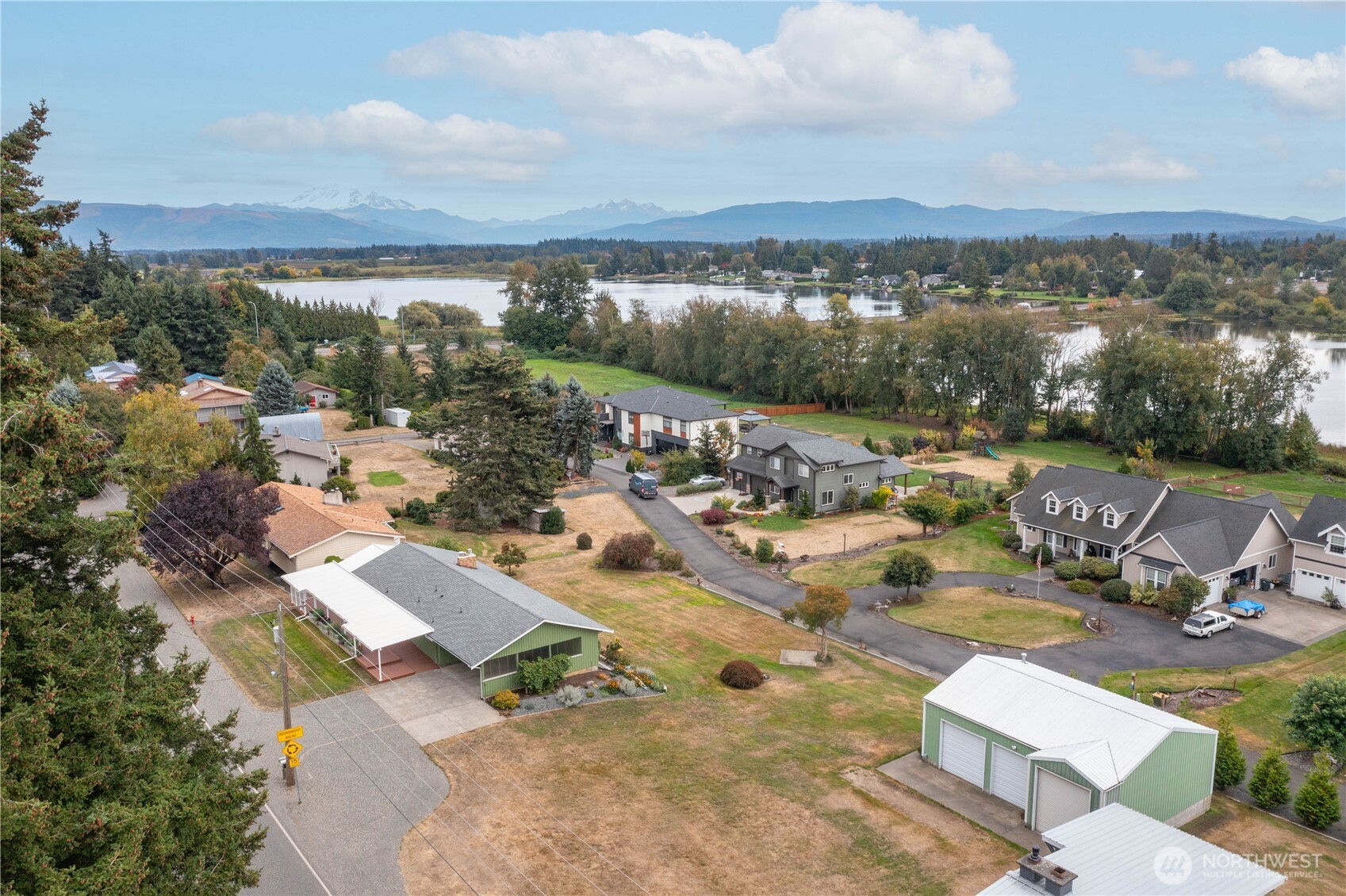 159 West Wiser Lake Road Ferndale, WA 98248 - Photo 4 of 38 Gallery Image 4