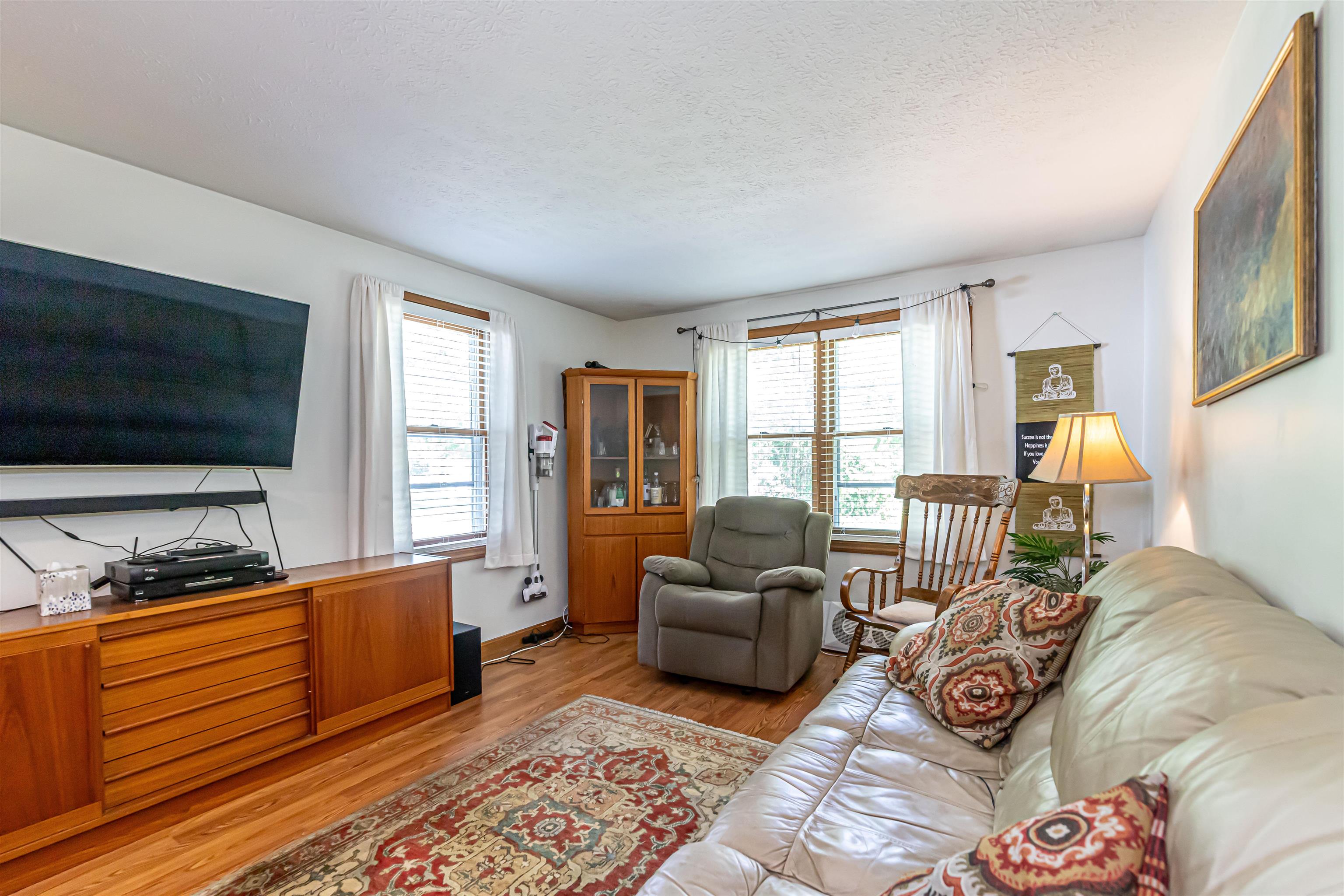 112 Morse Road Manchester, NH 03104 - Photo 11 of 34