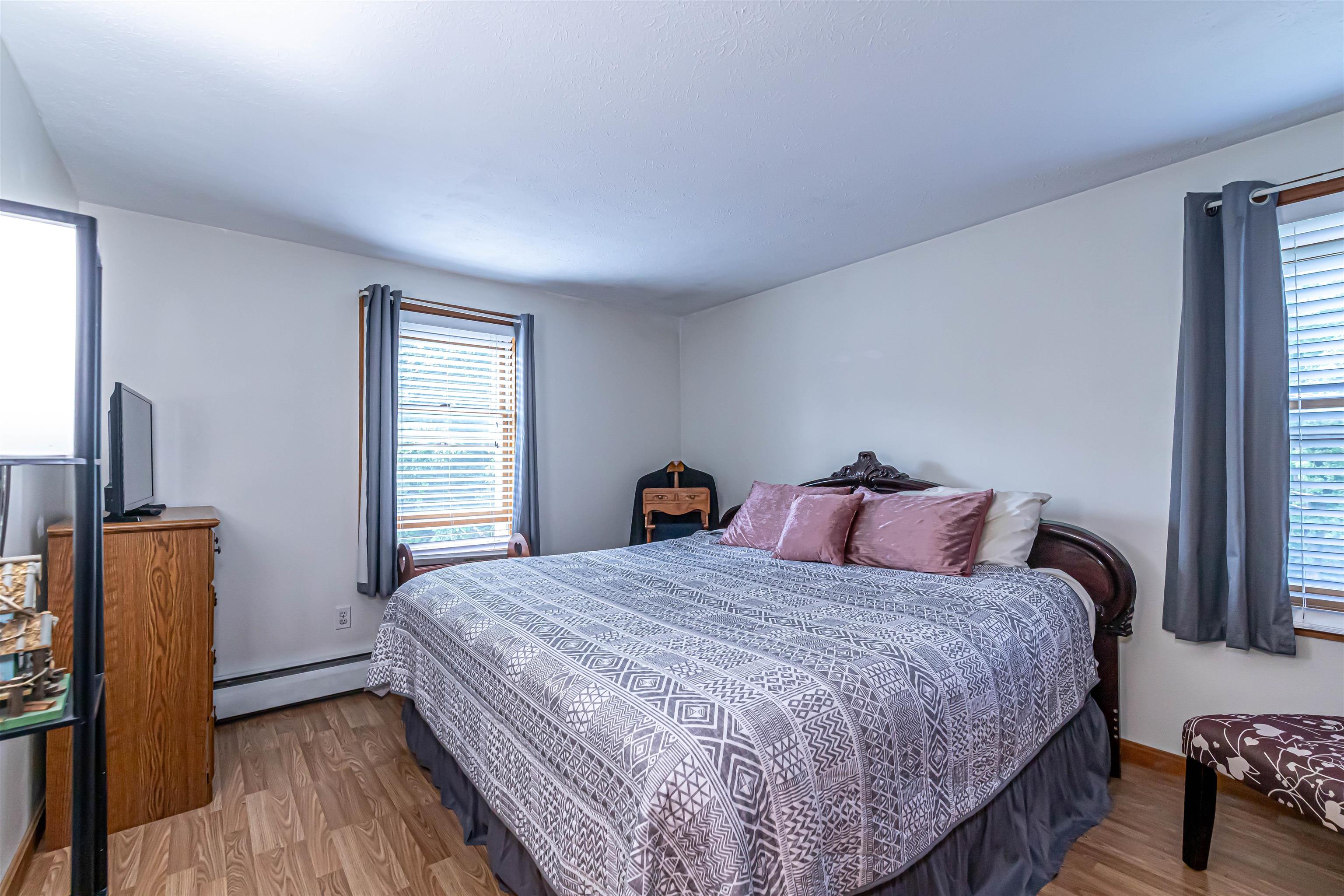 112 Morse Road Manchester, NH 03104 - Photo 17 of 34