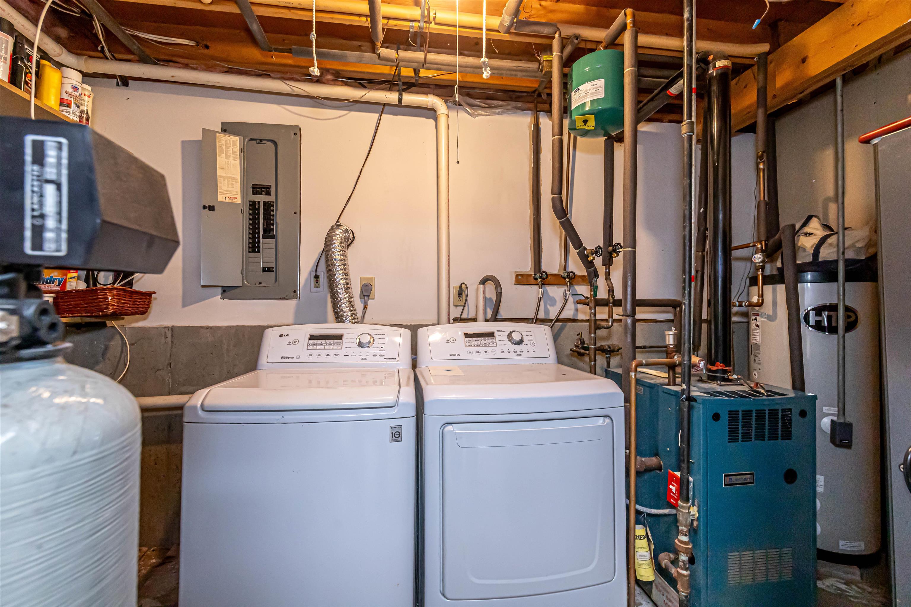 112 Morse Road Manchester, NH 03104 - Photo 26 of 34