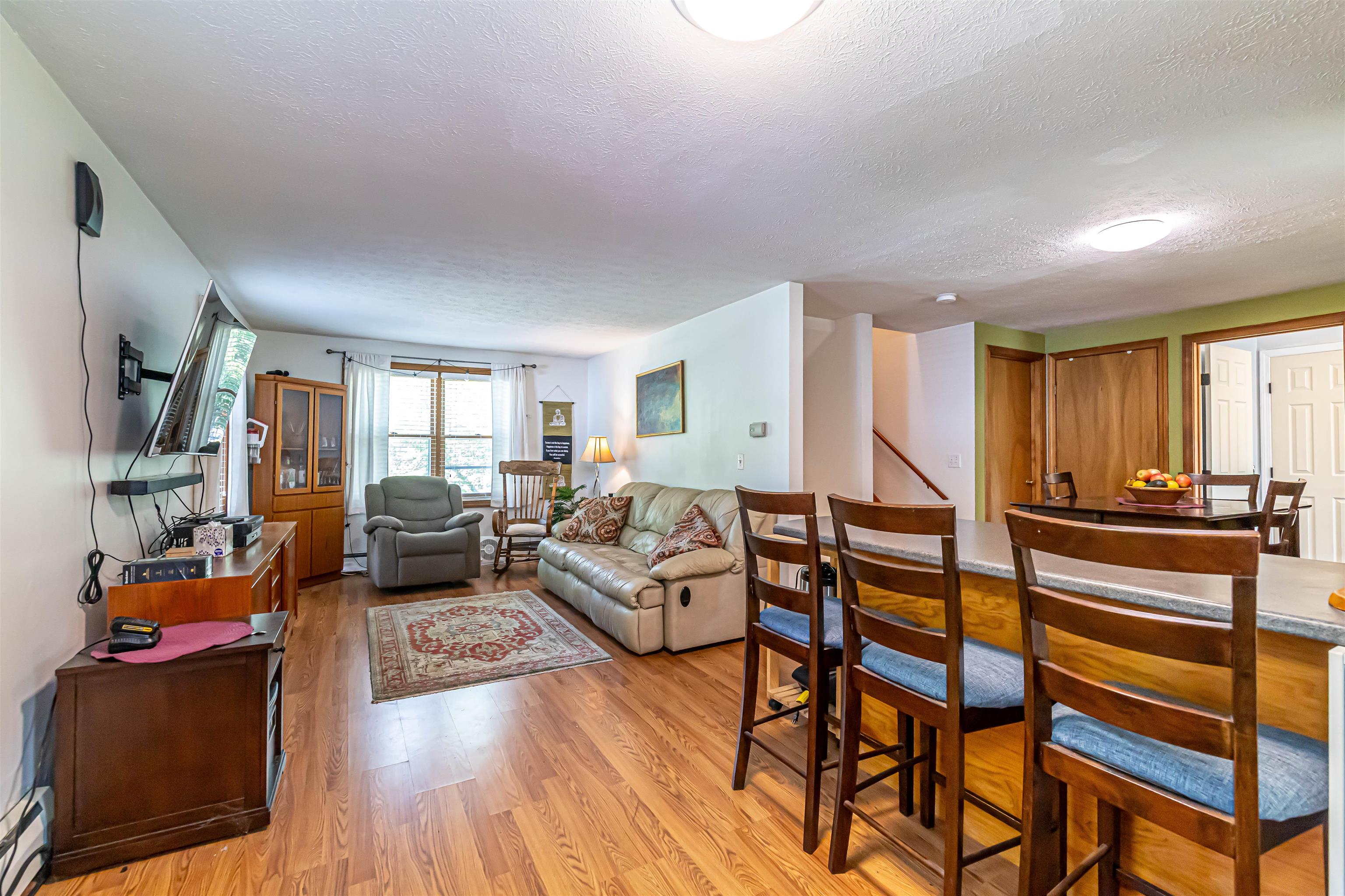 112 Morse Road Manchester, NH 03104 - Photo 8 of 34