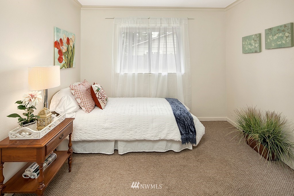 3917 Northeast 22nd Place Renton, WA 98056 - Photo 11 of 15