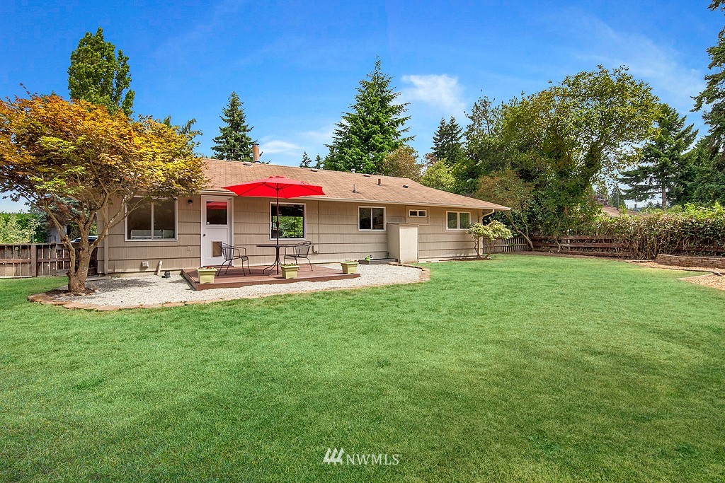 3917 Northeast 22nd Place Renton, WA 98056 - Photo 14 of 15