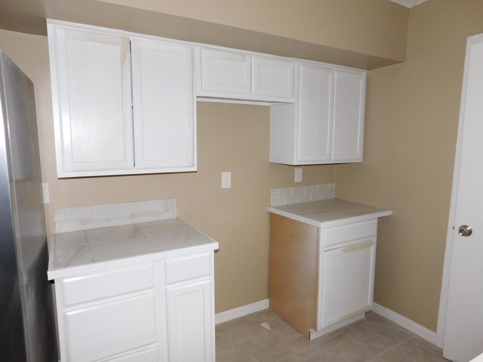 3554 Morning Dew Court, Unit 11 Memphis, TN 38118 - Photo 8 of 25 a utility room with a sink
