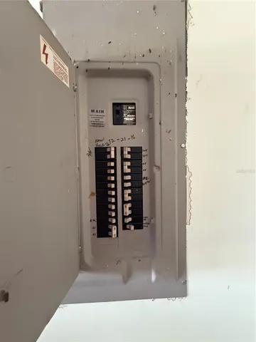 $159,900 | 612 North 8th Street, Dundee, FL 33838