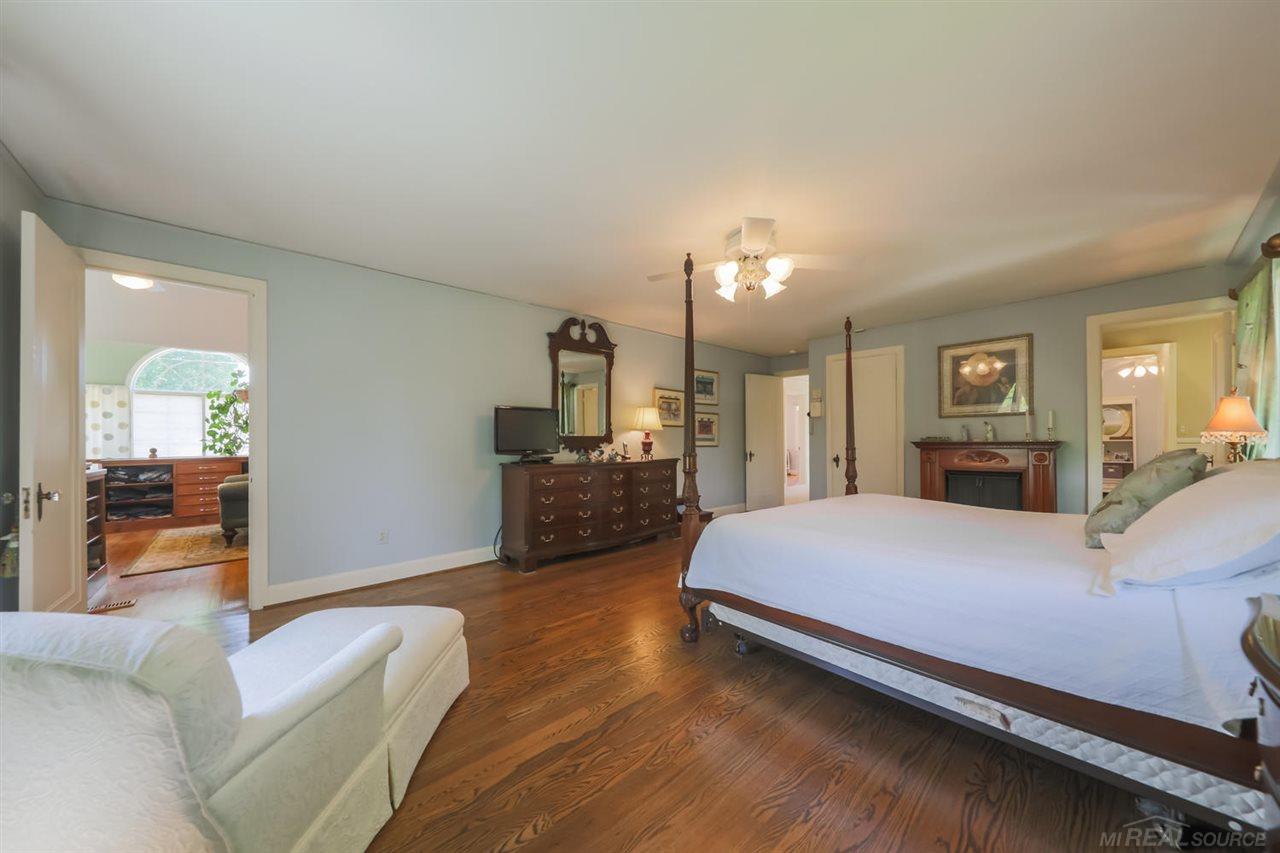 821 Trombley Road Grosse Pointe, MI 48230 - Photo 33 of 60 50029376-33.JPG