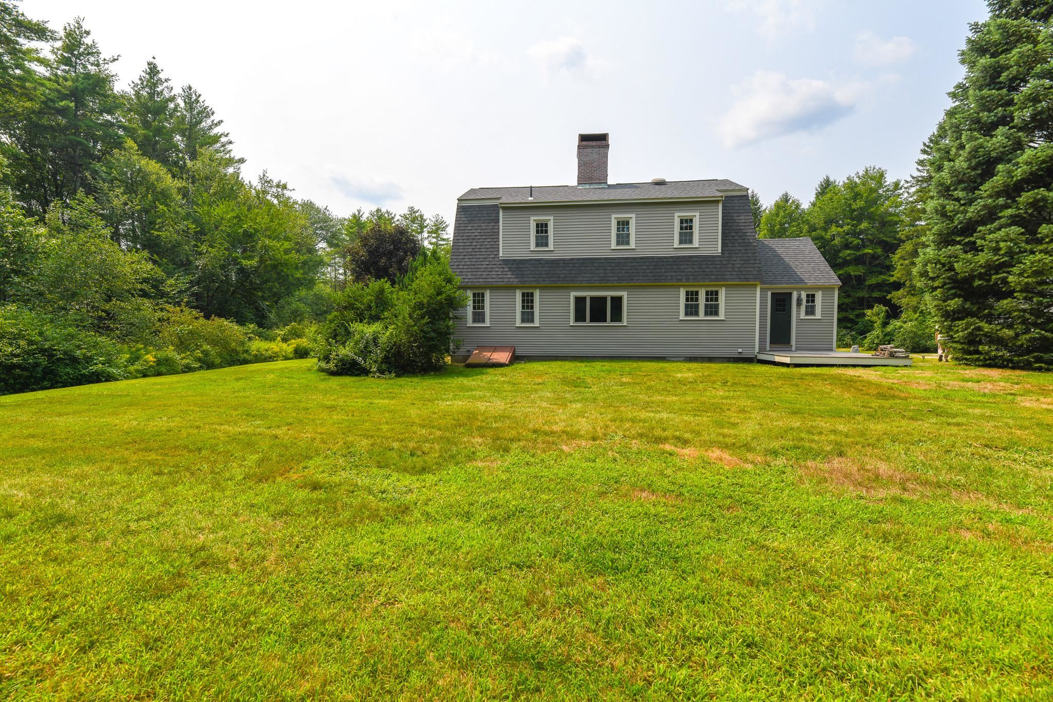 160 S Road Brentwood, NH 03833 - Photo 33 of 37