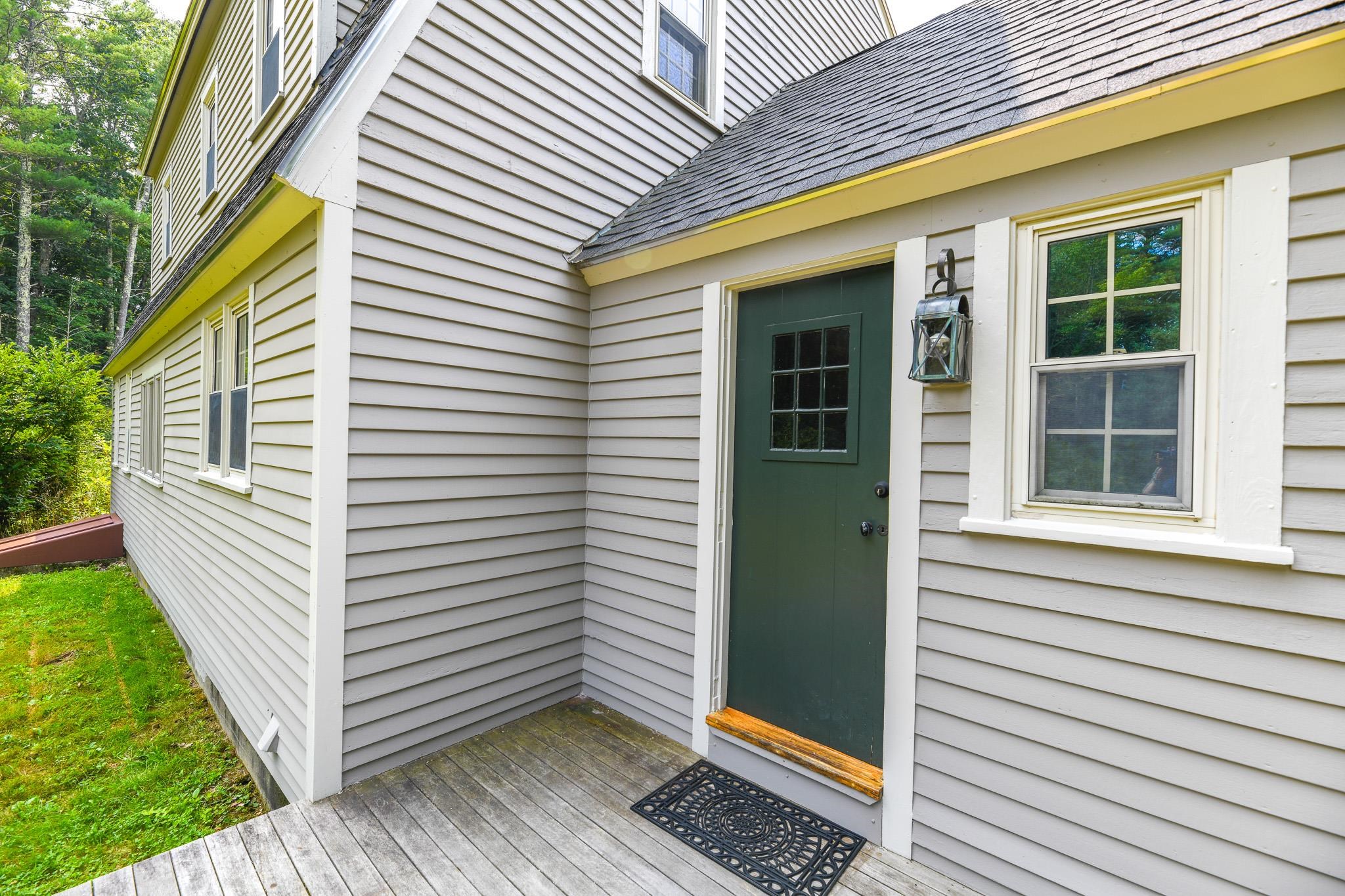 160 S Road Brentwood, NH 03833 - Photo 34 of 37