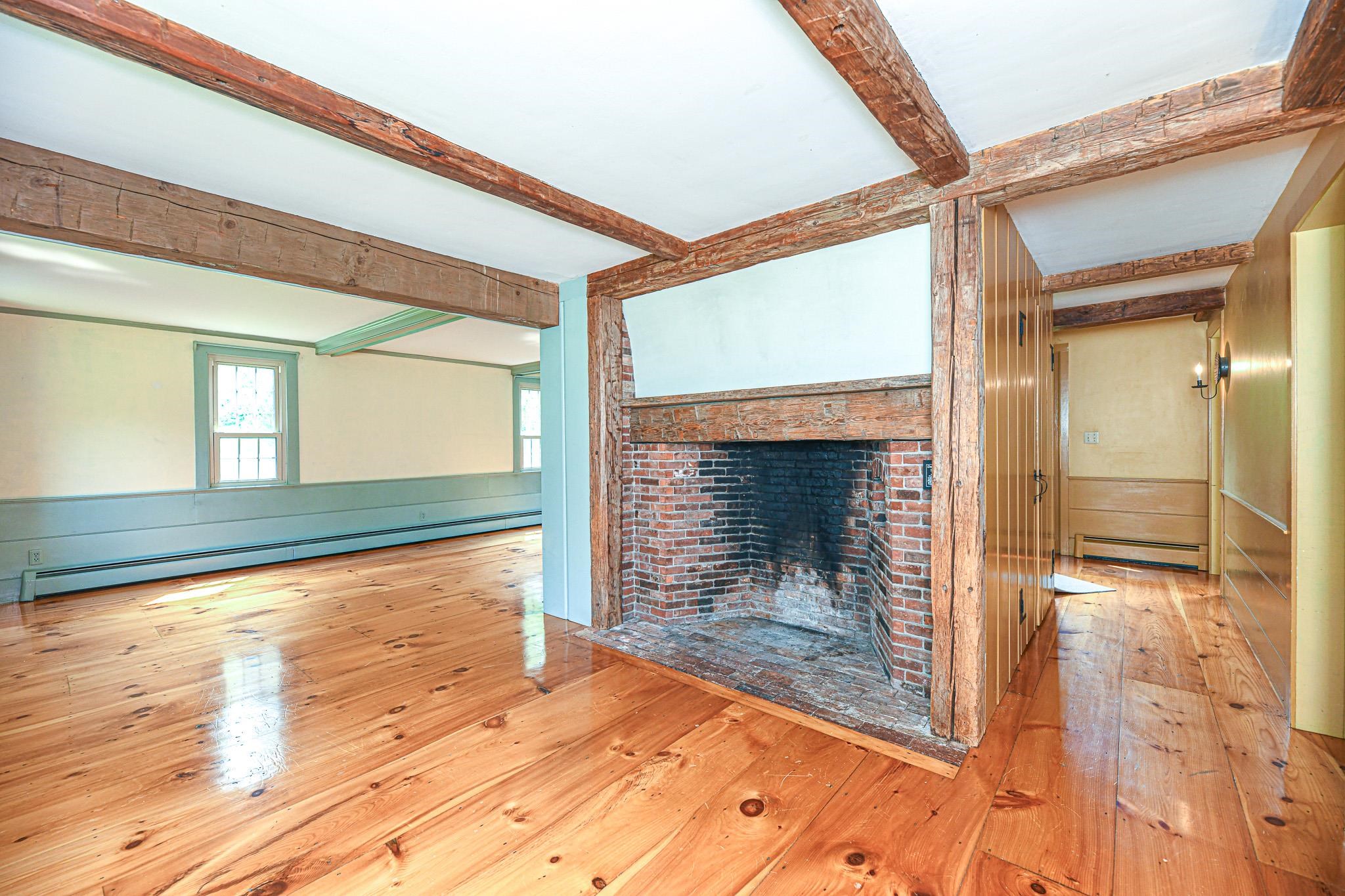 160 S Road Brentwood, NH 03833 - Photo 7 of 37