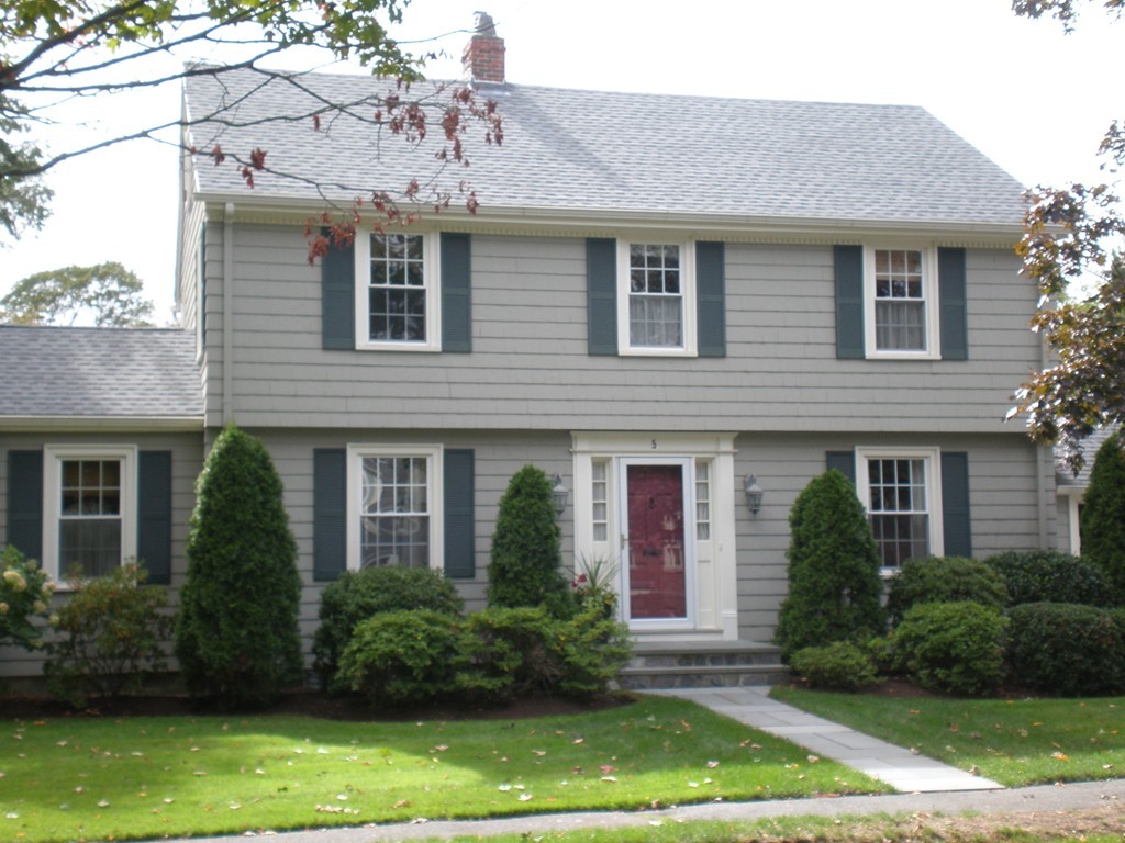 5 Leicester Road Marblehead, MA 01945 - Photo 1 of 30 a front view of a house with garden