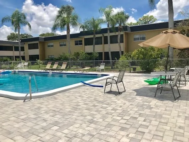 $1,200 | 5507 Fountain Lake Circle, Unit B205, Bradenton, FL 34207