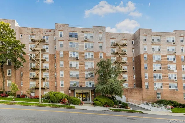 $275,000 | 1 Oakridge Place, Unit 6A, Eastchester, NY 10709
