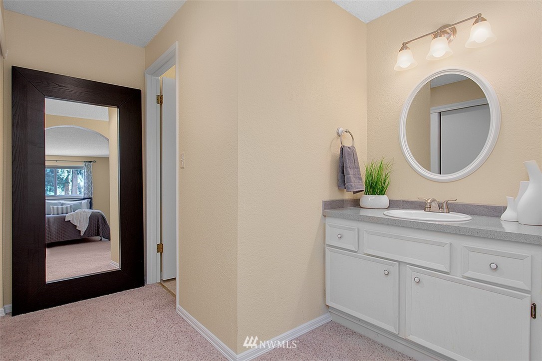 17331 20th Drive Southeast Bothell, WA 98012 - Photo 8 of 17 Gallery Image 8