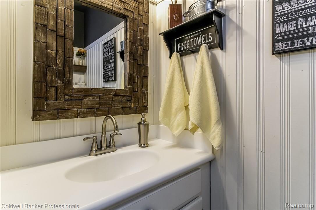 1141 Hathaway Rising Rochester, MI 48306 - Photo 27 of 50 027-Remodeled_Half_Bath-5947768-large.jpg