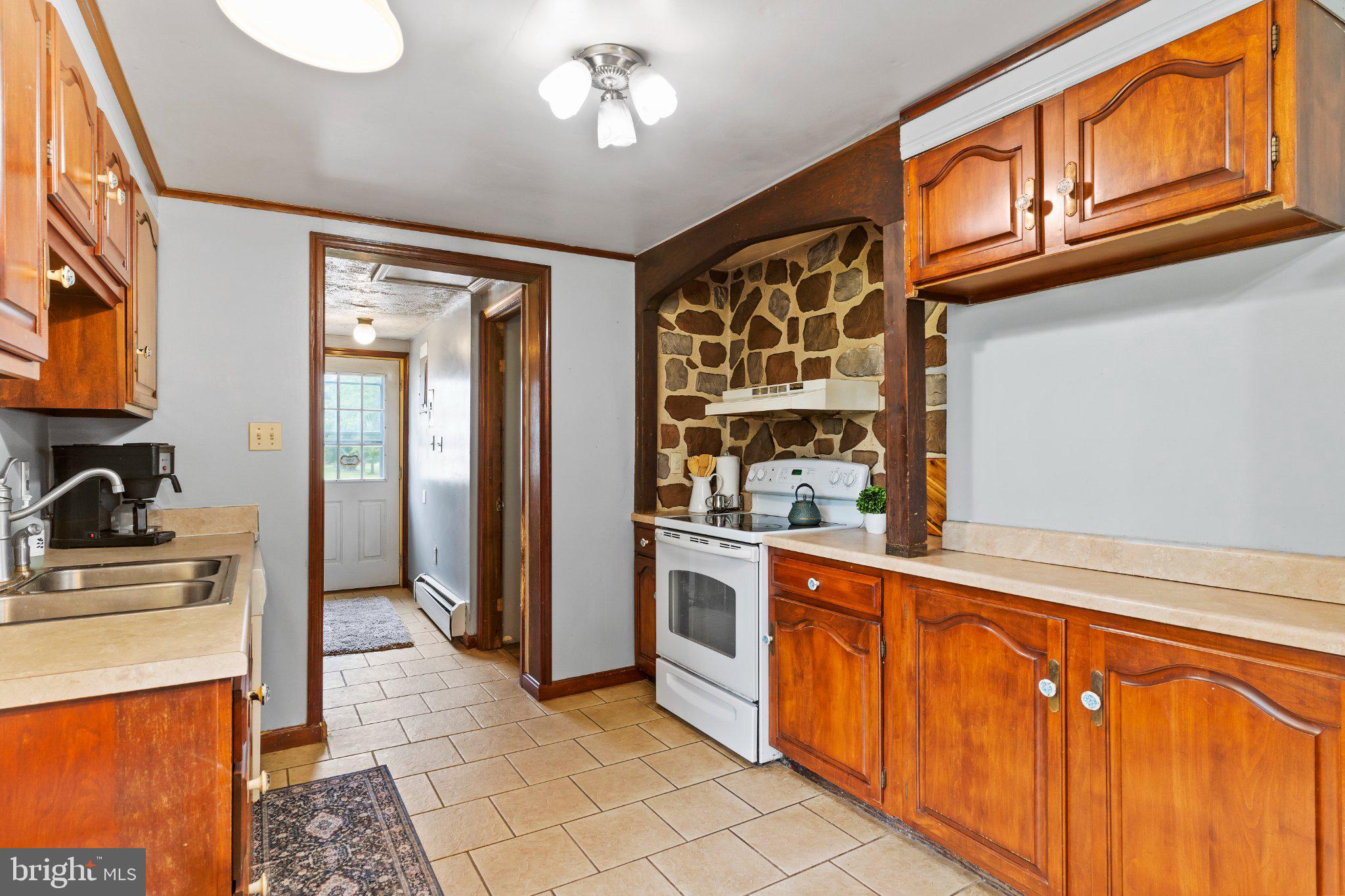 3180 Spring Road Carlisle, PA 17013 - Photo 12 of 35 Gallery Image 12