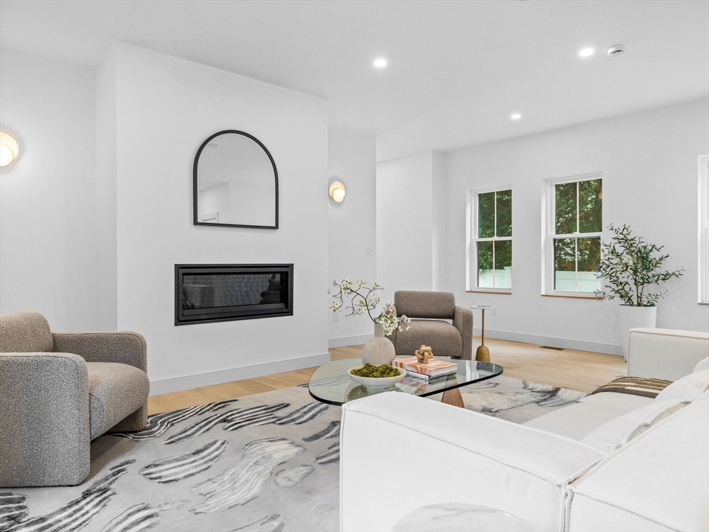 25 Avon Street Somerville, MA 02143 - Photo 11 of 39