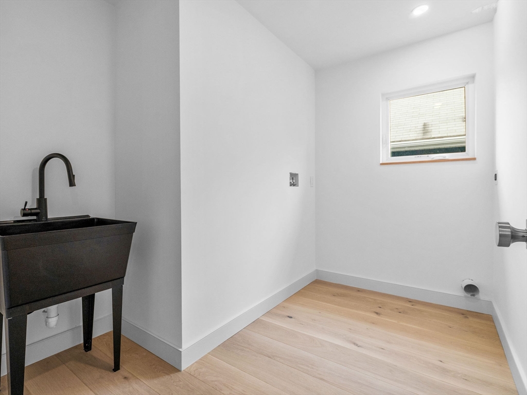 25 Avon Street Somerville, MA 02143 - Photo 15 of 39